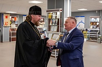 ПРОТОИЕРЕЙ ВАЛЕРИЙ СУВОРОВ ПОЖЕЛАЛ ПОМОЩИ БОЖИЕЙ СПЕЦИАЛИСТАМ ПРОИЗВОДСТВЕННОГО ОБЪЕДИНЕНИЯ «АРКТИКА»