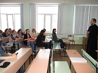 О христианском отношении к смерти узнали студенты медицинского колледжа