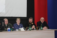 ПРЕДСТАВИТЕЛЬ АРХАНГЕЛЬСКОЙ ЕПАРХИИ ВСТРЕТИЛСЯ С БУДУЩИМИ ПРИЗЫВНИКАМИ