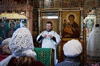 Литургию с переводом на жестовый язык совершили в храме Северодвинска