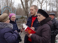 В Вербное воскресенье прошла благотворительная акция "Святое Евангелие в каждый дом"