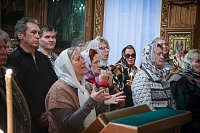 Литургию с сурдопереводом совершили в храме Воскресения Христова в Северодвинске
