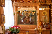 Митрополит Корнилий посетил храм на Яграх в Северодвинске