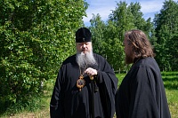 Митрополит Корнилий посетил храм на Яграх в Северодвинске