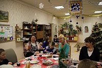 Подопечных северодвинского детдома «Олененок» поздравили с рождеством