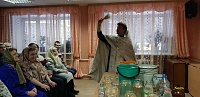 В Праздник Крещения Господня северодвинский священник пообщался с инвалидами Общества слепых и Общества инвалидов г. Северодвинска.