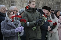 ПРОТОИЕРЕЙ ВАЛЕРИЙ СУВОРОВ ОСВЯТИЛ ПАМЯТНИК «МЕДИКАМ СЕВЕРА ВОЕННЫХ ЛЕТ»