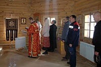 ПЕРВУЮ ЛИТУРГИЮ СОВЕРШИЛИ В ЗАВОДСКОМ ХРАМЕ НА СЕВЕРОДВИНСКОЙ «ЗВЕЗДОЧКЕ»