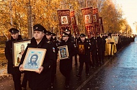 ПОЛТЫСЯЧИ ПОДВОДНИКОВ ПРОШЛИ КРЕСТНЫМ ХОДОМ В СЕВЕРОДВИНСКЕ