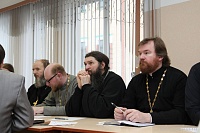 Помощники настоятеля нашего храма прошли обучение на курсах церковных сотрудников