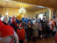 В день Светлого Праздника Пасхи в нашем храме был совершен молебен для людей с нарушениями слуха