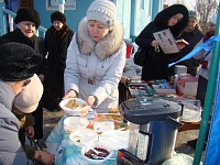 В Прощеное воскресенье на территории храма прошли масленичные гулянья