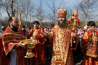 Епископ Даниил возглавил служение Божественной литургии в Воскресенском храме Северодвинска