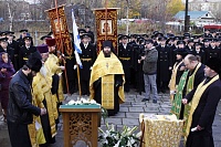 В Северодвинске военные моряки прошли крестным ходом в день памяти прав. Феодора Ушакова