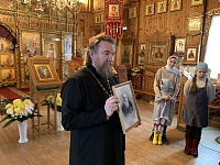 ПРОТОИЕРЕЙ ВАЛЕРИЙ СУВОРОВ ПРОВЕЛ ЭКСКУРСИЮ ДЛЯ ВСЕХ ЖЕЛАЮЩИХ В ХРАМЕ ВОСКРЕСЕНИЯ ХРИСТОВА НА ЯГРАХ В СЕВЕРОДВИНСКЕ