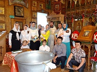 Люди с нарушениями слуха приняли Таинство Крещения