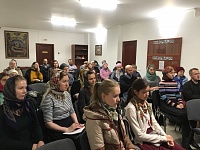 ВЗАИМООТНОШЕНИЯ МУЖЧИН И ЖЕНЩИН ОБСУДИЛИ НА ЛИТЕРАТУРНОЙ ВСТРЕЧЕ В УСПЕНСКОМ ХРАМЕ АРХАНГЕЛЬСКА