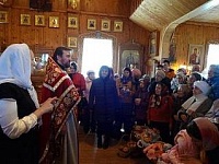 В день Светлого Праздника Пасхи в нашем храме был совершен молебен для людей с нарушениями слуха