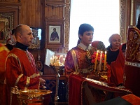 В день Светлого Праздника Пасхи в нашем храме был совершен молебен для людей с нарушениями слуха