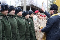 ПРОТОИЕРЕЙ ВАЛЕРИЙ СУВОРОВ БЛАГОСЛОВИЛ АРХАНГЕЛЬСКИХ НОВОБРАНЦЕВ НА ЗАЩИТУ РОДИНЫ