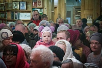 Литургию с сурдопереводом совершили в храме Воскресения Христова в Северодвинске