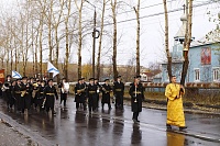 В Северодвинске военные моряки прошли крестным ходом в день памяти прав. Феодора Ушакова