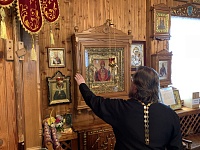 ПРОТОИЕРЕЙ ВАЛЕРИЙ СУВОРОВ ПРОВЕЛ ЭКСКУРСИЮ ДЛЯ ВСЕХ ЖЕЛАЮЩИХ В ХРАМЕ ВОСКРЕСЕНИЯ ХРИСТОВА НА ЯГРАХ В СЕВЕРОДВИНСКЕ