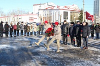 «НАЙТИ СПОСОБ ПРИМИРЕНИЯ»: ПРОТОИЕРЕЙ ВАЛЕРИЙ СУВОРОВ ВОЗЛОЖИЛ ЦВЕТЫ К ПАМЯТНИКУ ЖЕРТВАМ ИНТЕРВЕНЦИИ 1918-1920 ГОДОВ