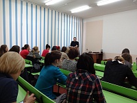 Студентам северодвинского медколледжа рассказали о Псалтири