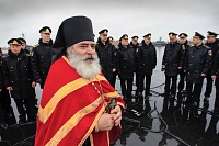 ВОЕННЫЕ МОРЯКИ СЕВЕРОДВИНСКА ПОМОЛИЛИСЬ ПЕРЕД НАЧАЛОМ ЛЕТНЕЙ НАВИГАЦИИ