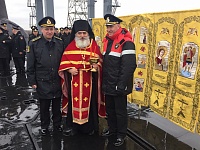 ВОЕННЫЕ МОРЯКИ СЕВЕРОДВИНСКА ПОМОЛИЛИСЬ ПЕРЕД НАЧАЛОМ ЛЕТНЕЙ НАВИГАЦИИ